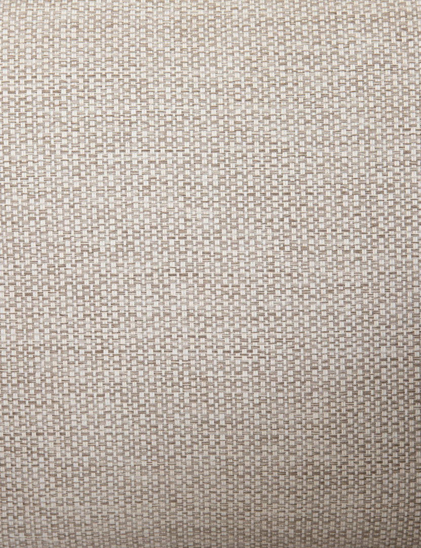 #color::sand #size::counter