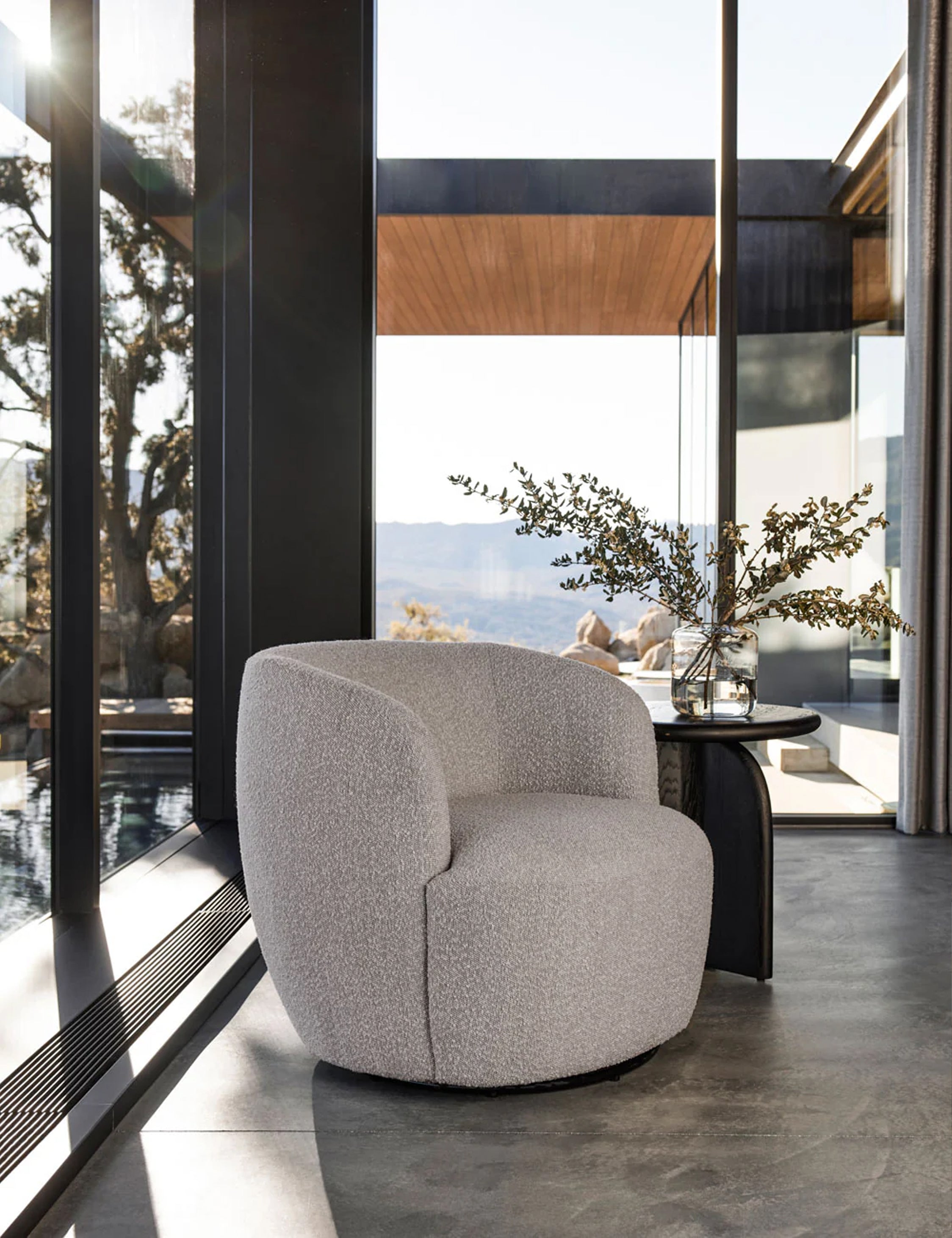 Rue Swivel Chair : Ochre Boucle
