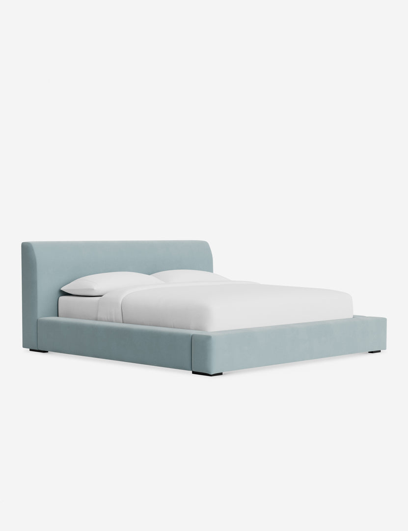 #color::sky-blue-classic-velvet #size::king