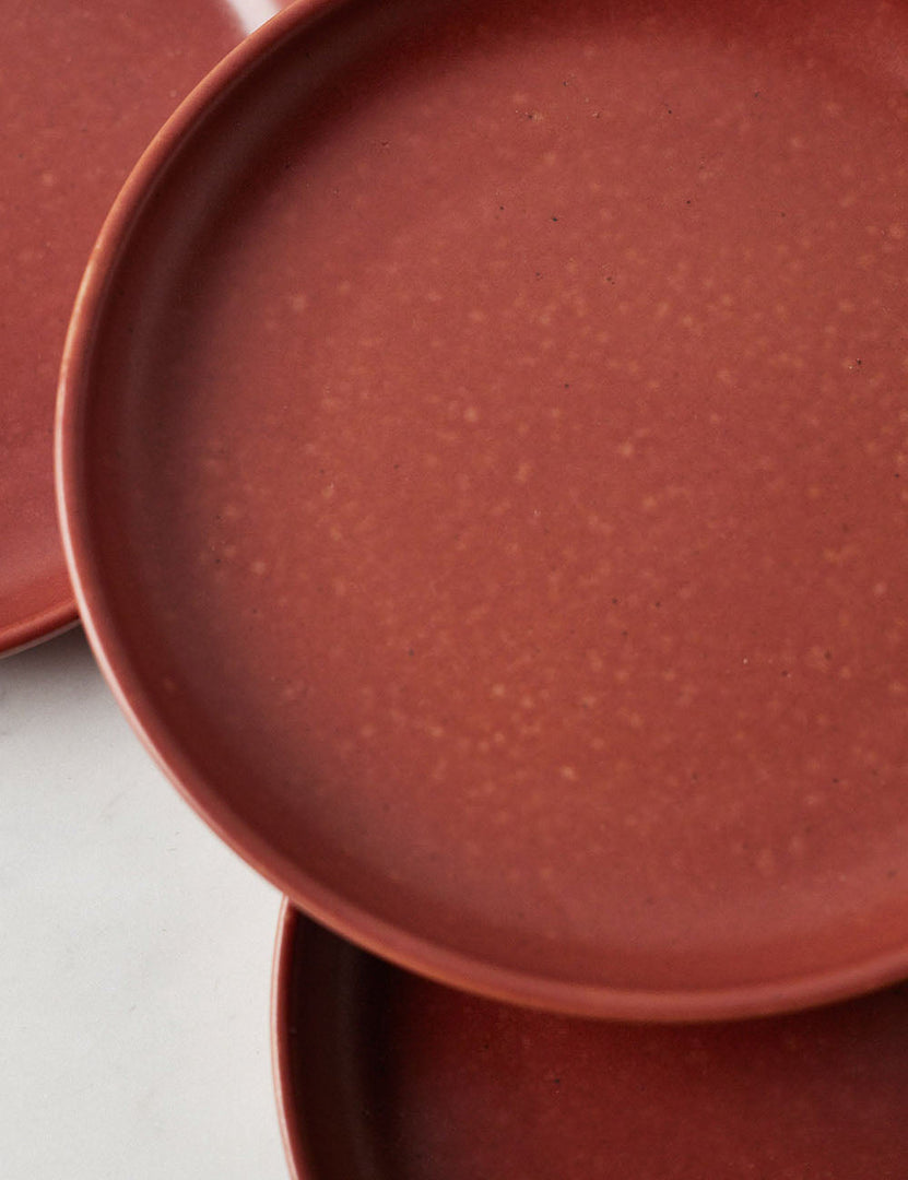 #color::cayenne #style::bread-plates--set-of-6