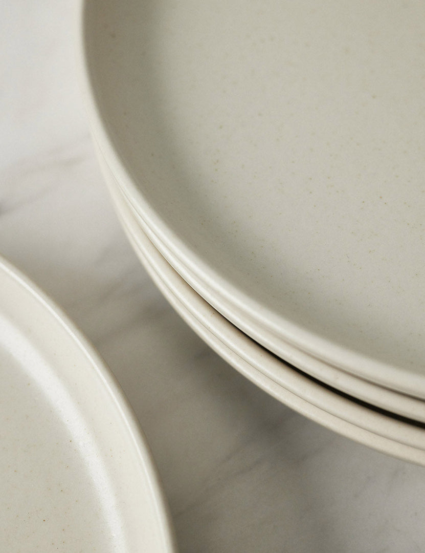 #color::vanilla #style::dinner-plates--set-of-6