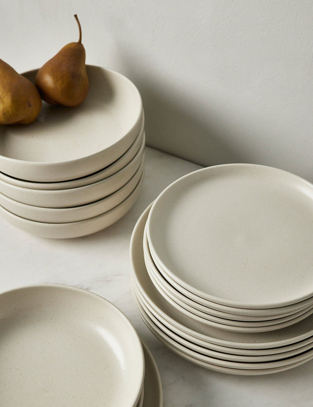Angled view of the Vanilla-toned Pacifica Dinnerware (18-Piece Set) by Casafina