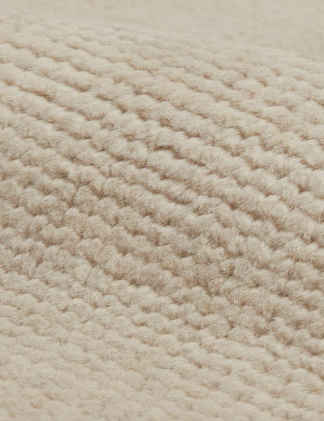 #color::ivory #size::6--round #size::8--round