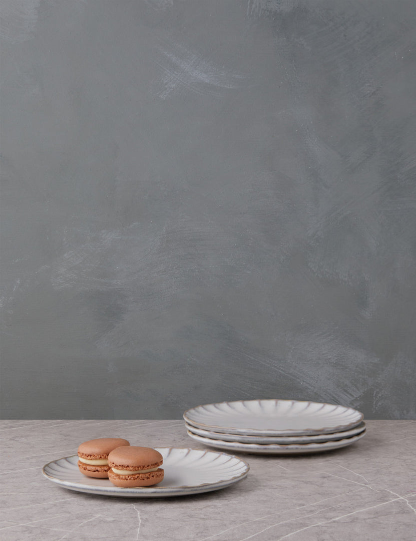 #color::white #style::appetizer-plates--set-of-4