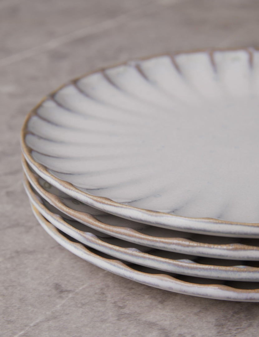 #color::white #style::appetizer-plates--set-of-4