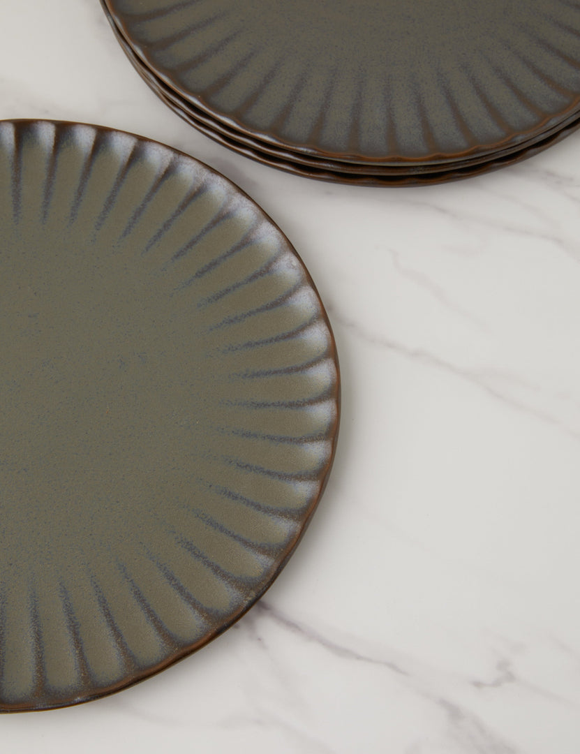 #color::green #style::salad-plates--set-of-4