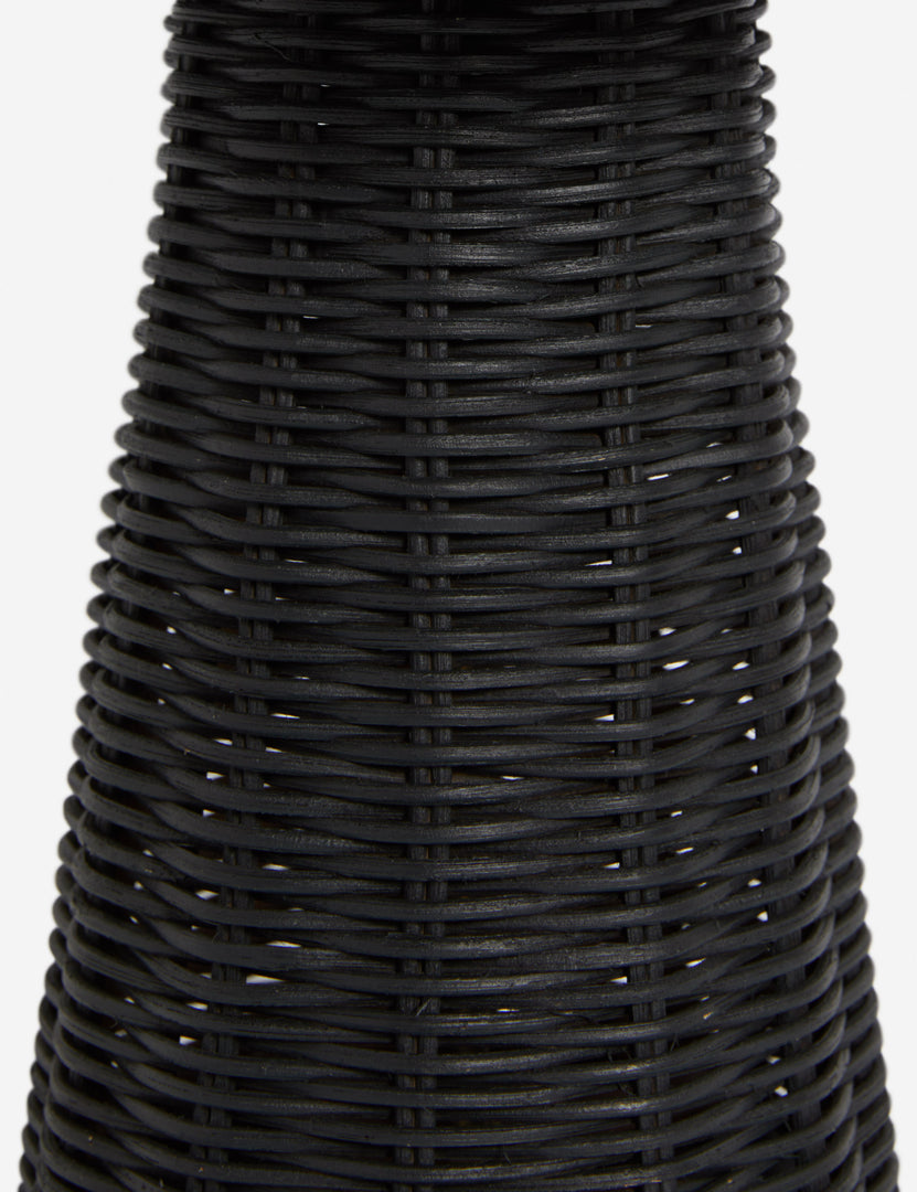 #color::black