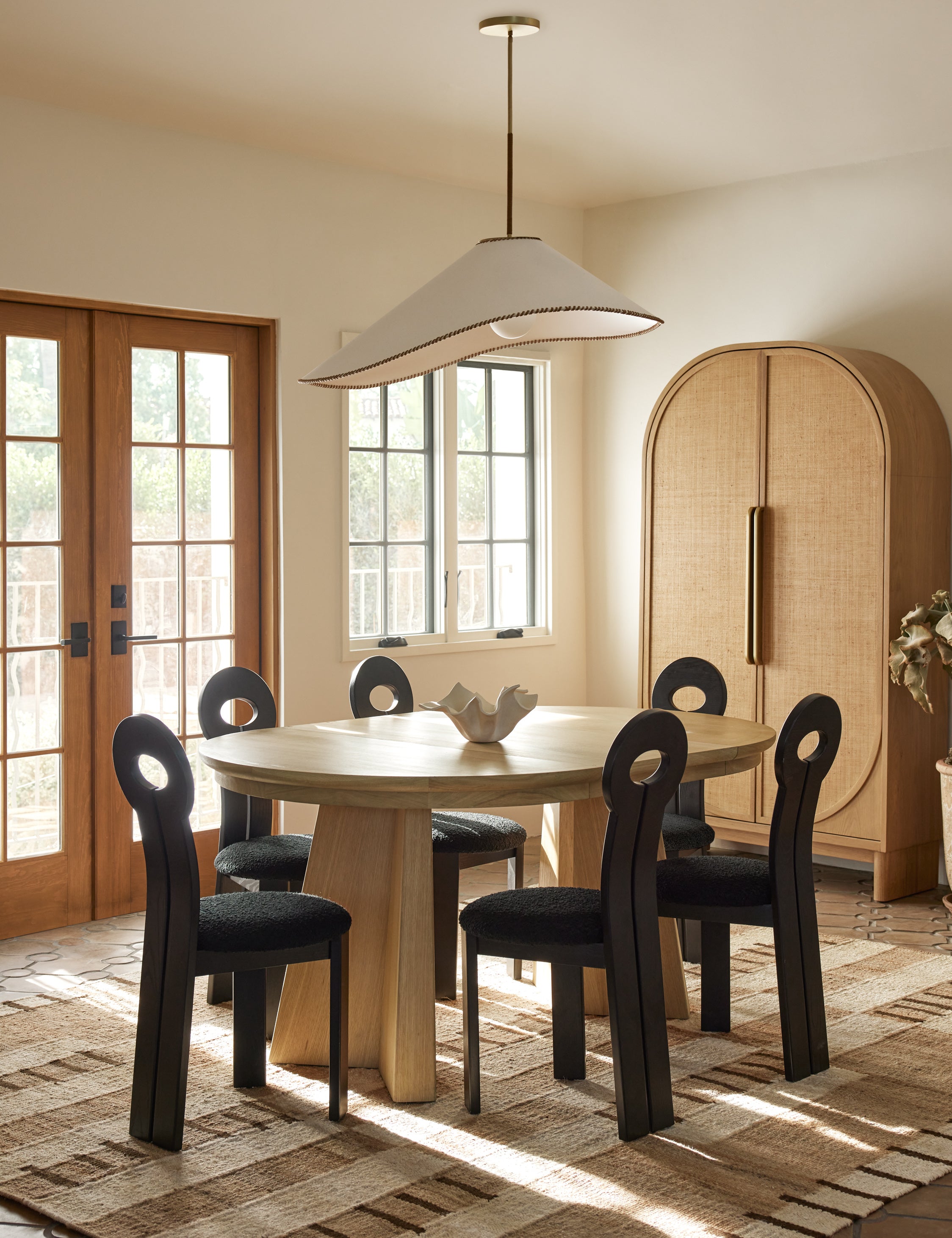 Nycola Extendable Oval Dining Table : Natural Oak / 44