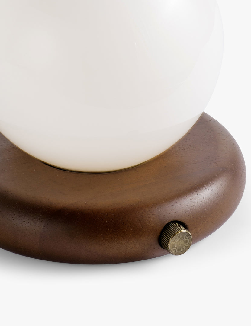 #color::walnut