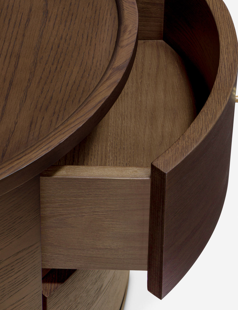 #color::brown-oak