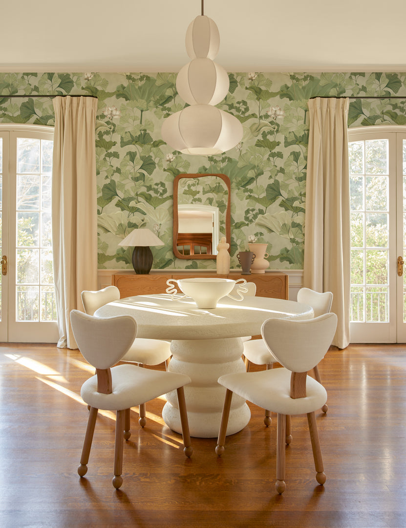 #color::ivory-linen
