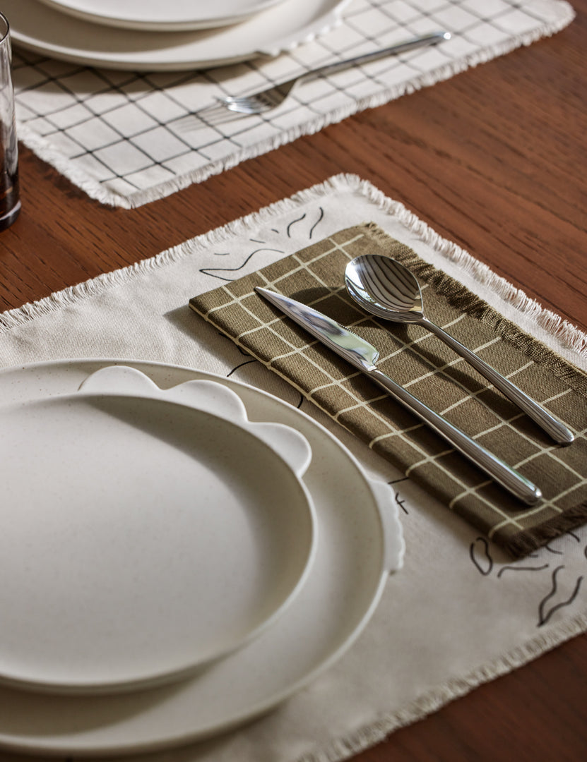 #color::dark-olive #style::napkin--set-of-4