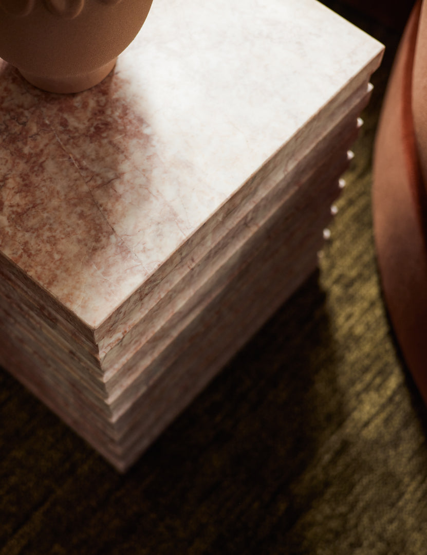 #color::pink-marble