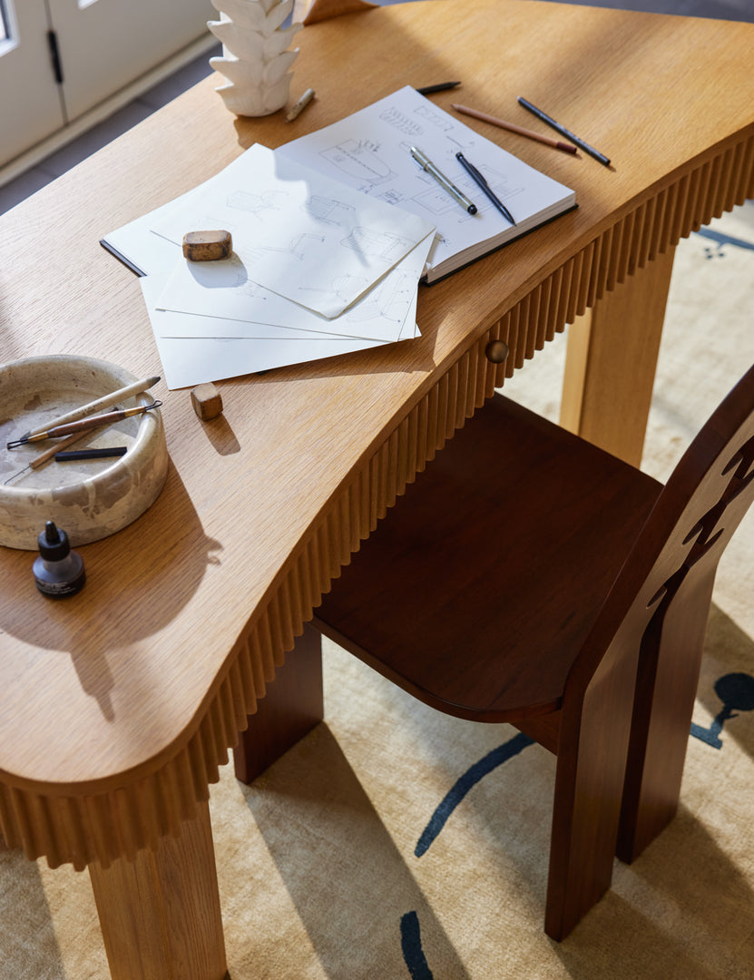 #color::honey-oak