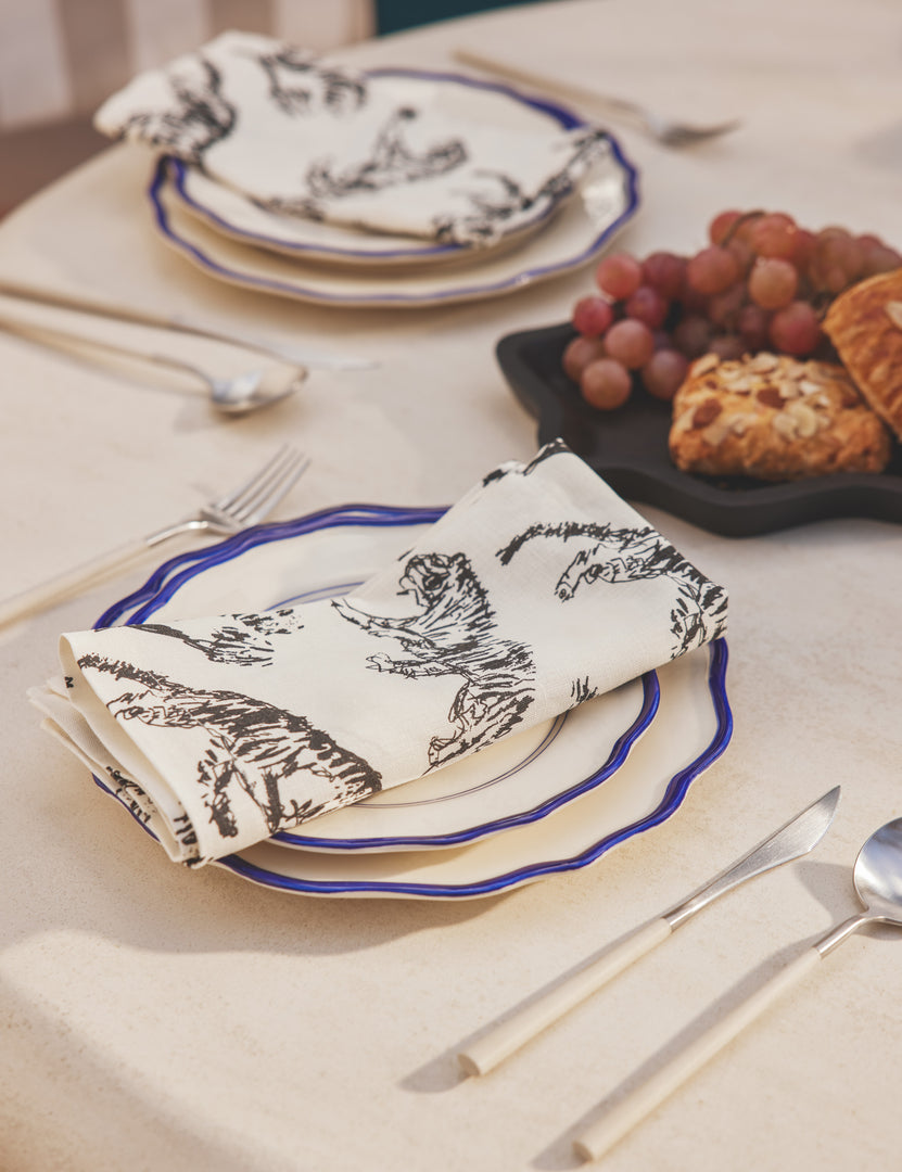 #color::jane-in-blue #style::dinner-plates--set-of-4