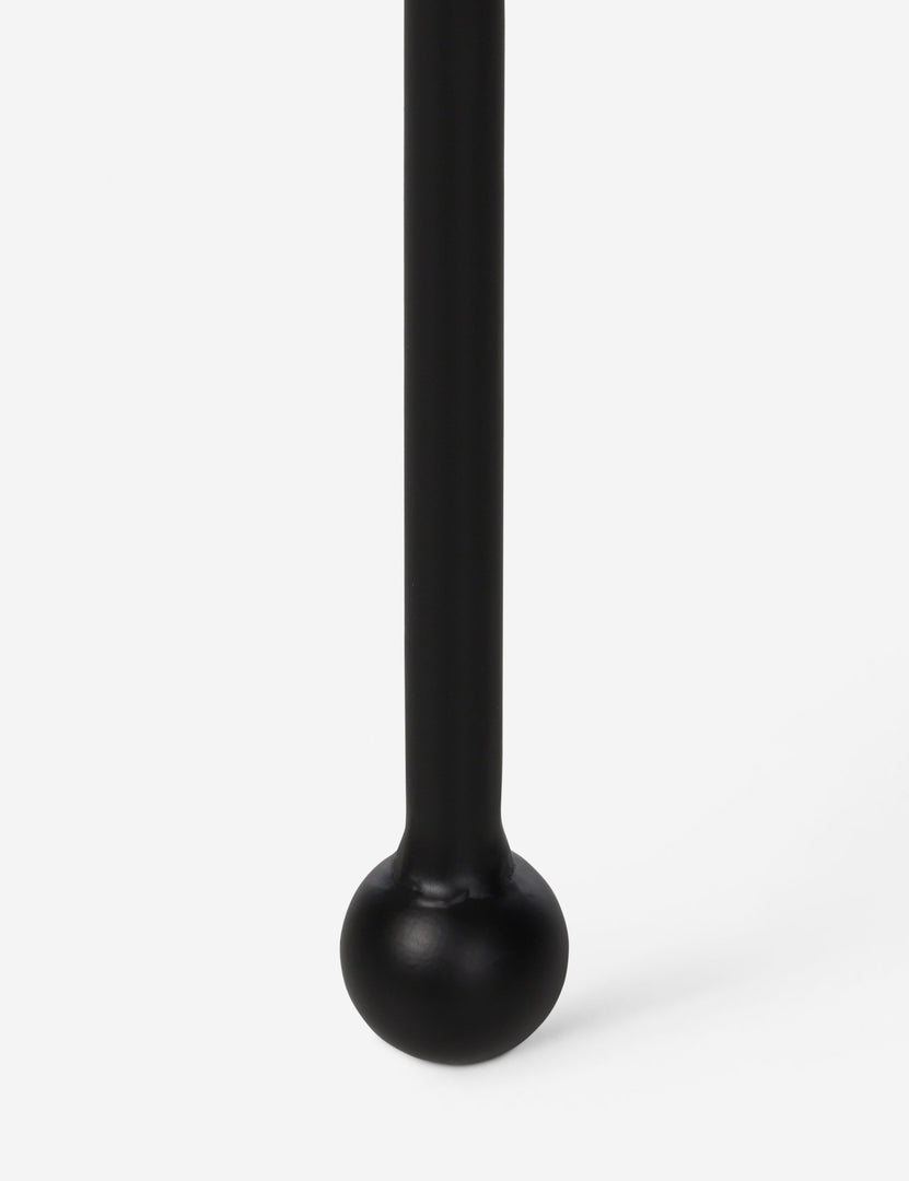 #color::black