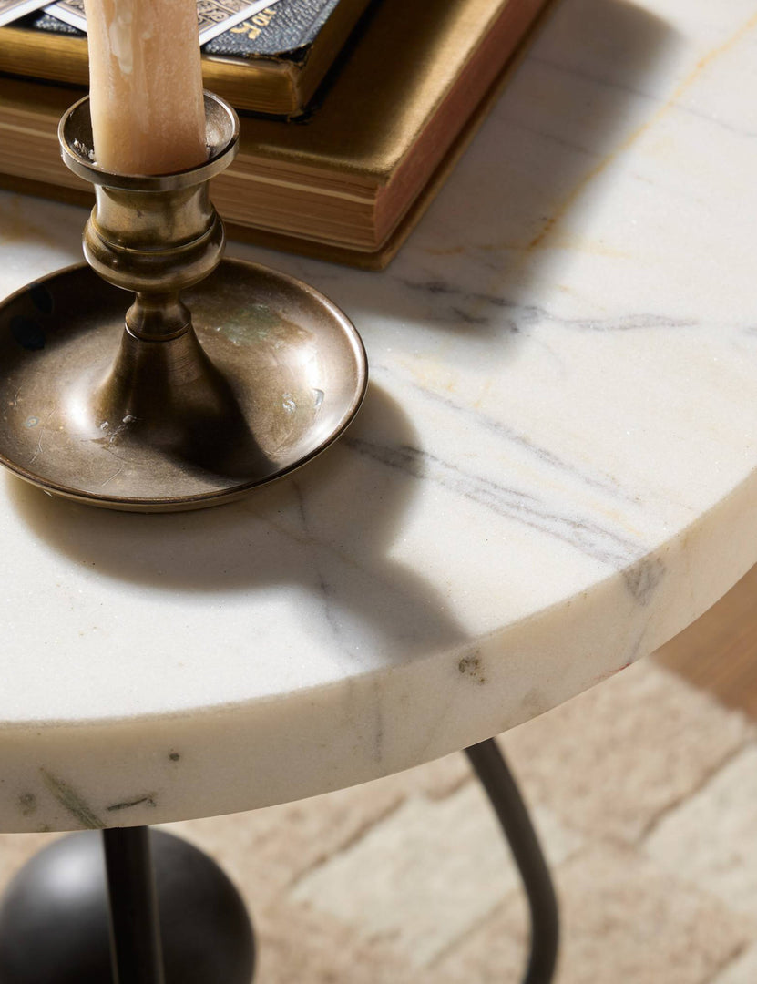 #color::white-marble