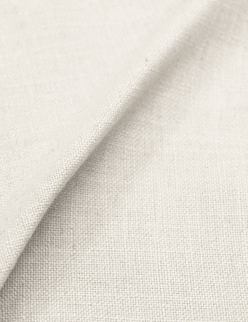#color::white-linen