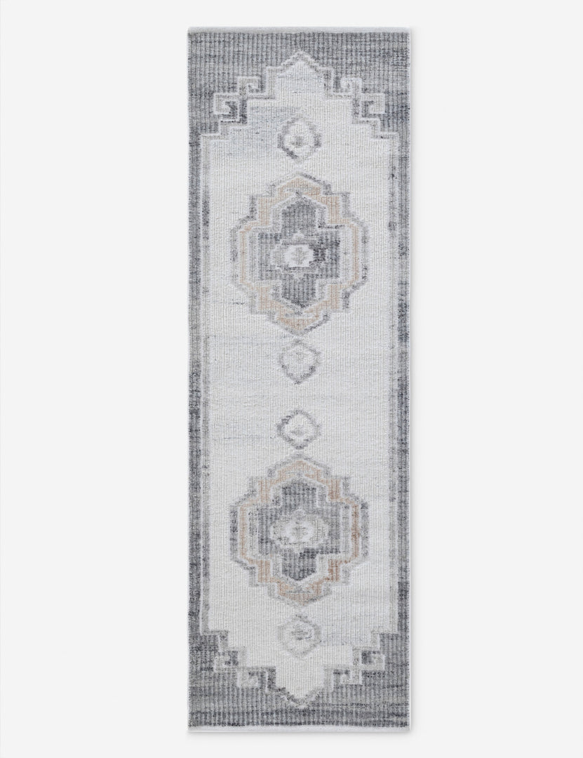 #color::gray #size::2-6--x-8--runner