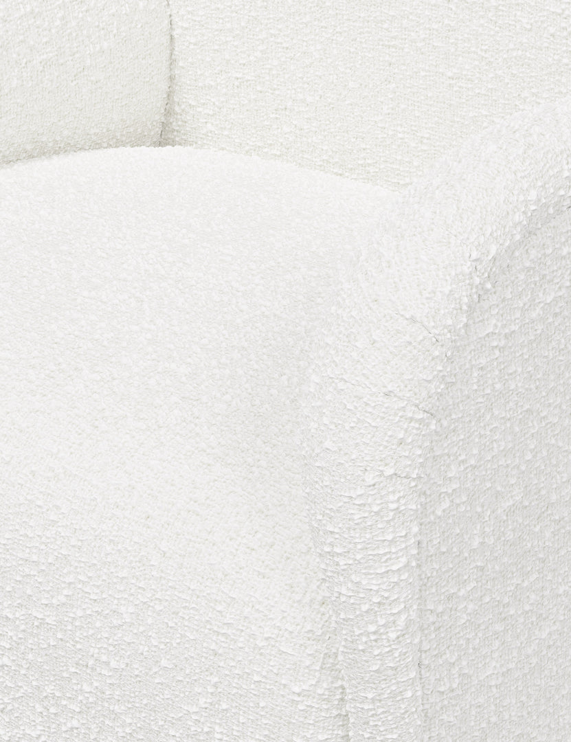 #color::white-boucle