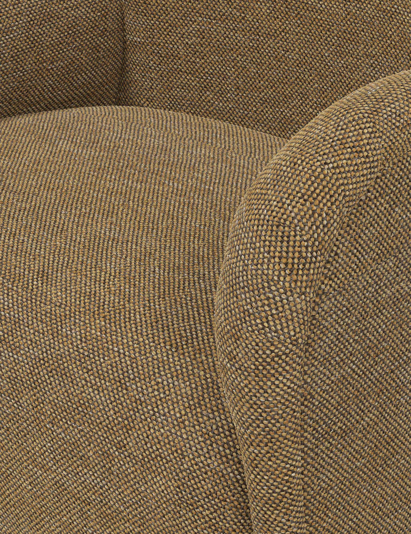 #color::ochre-performance-basketweave