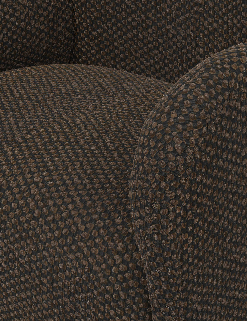#color::brown-basket-boucle