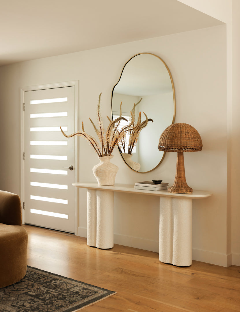 #color::ivory