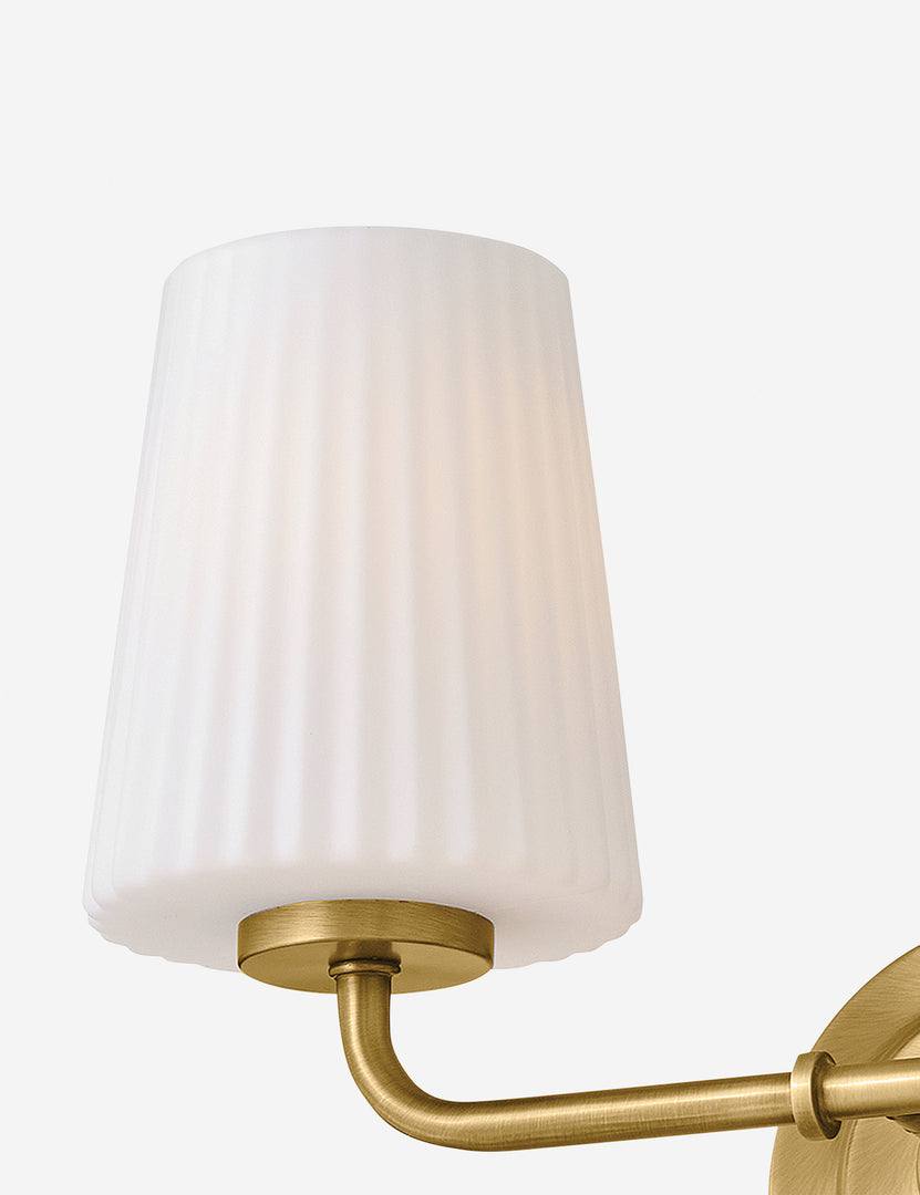 #color::brass #size::medium