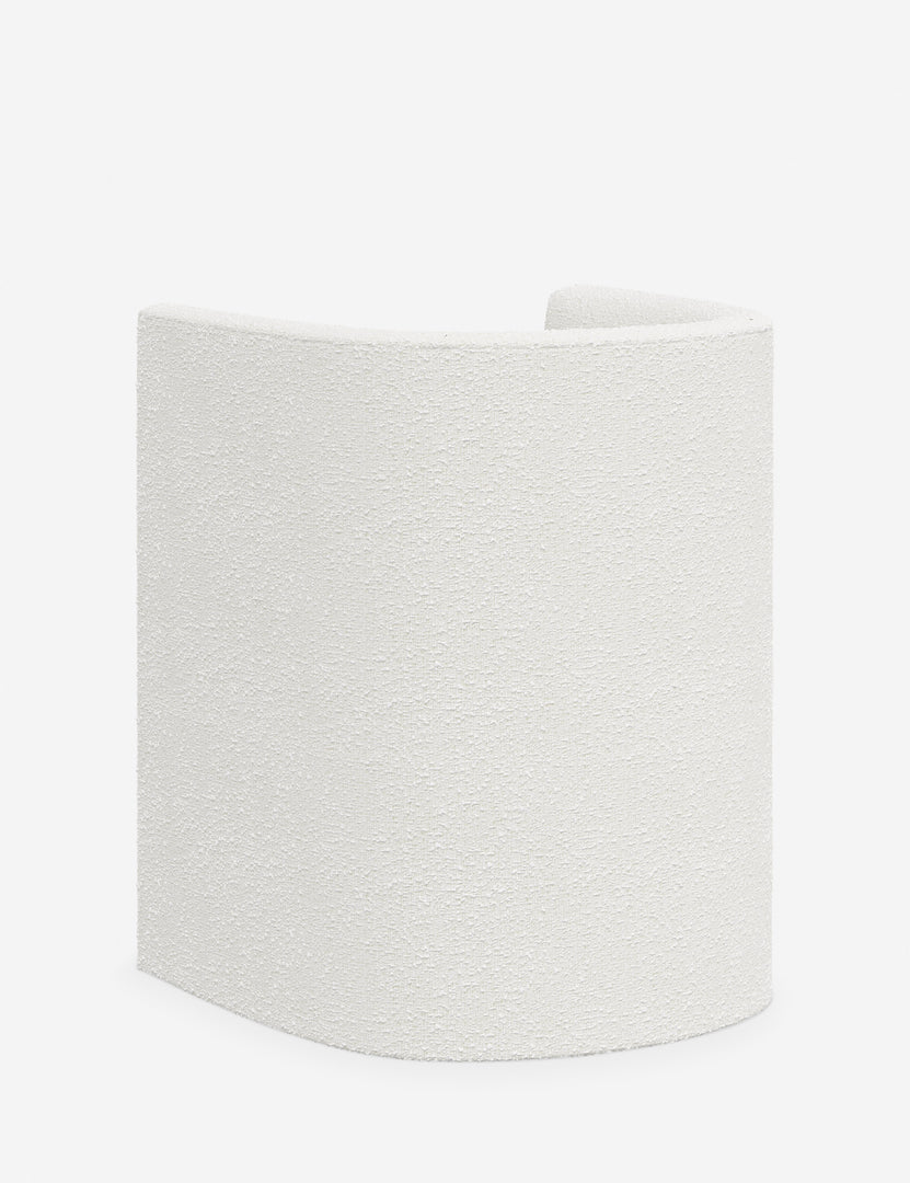 #color::white-boucle