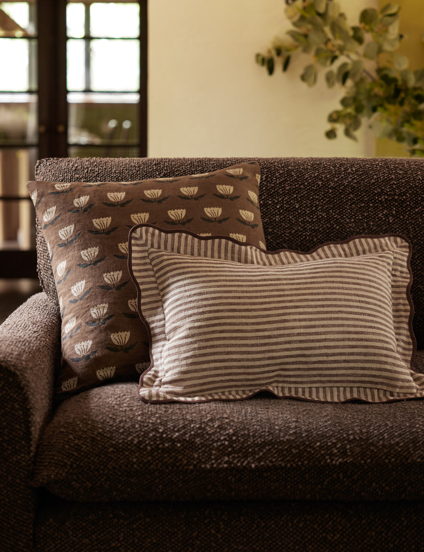 #color:russet #style::lumbar