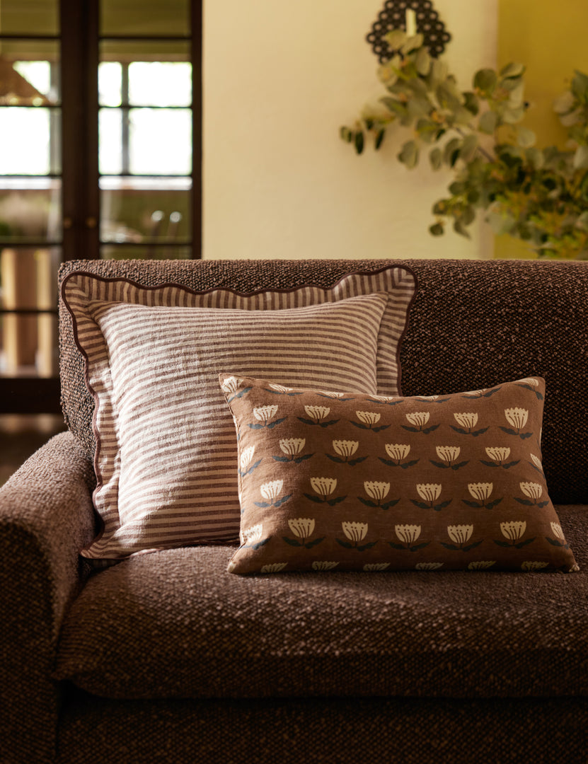 #color:russet #style::square 