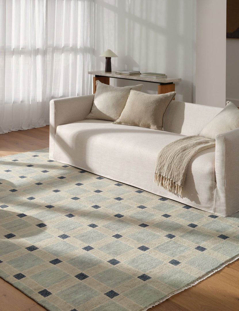#color::blue #size::8--x-10- #size::10--x-14- #size::3--x-10--runner #size::6--x-9- #size::9--x-12-