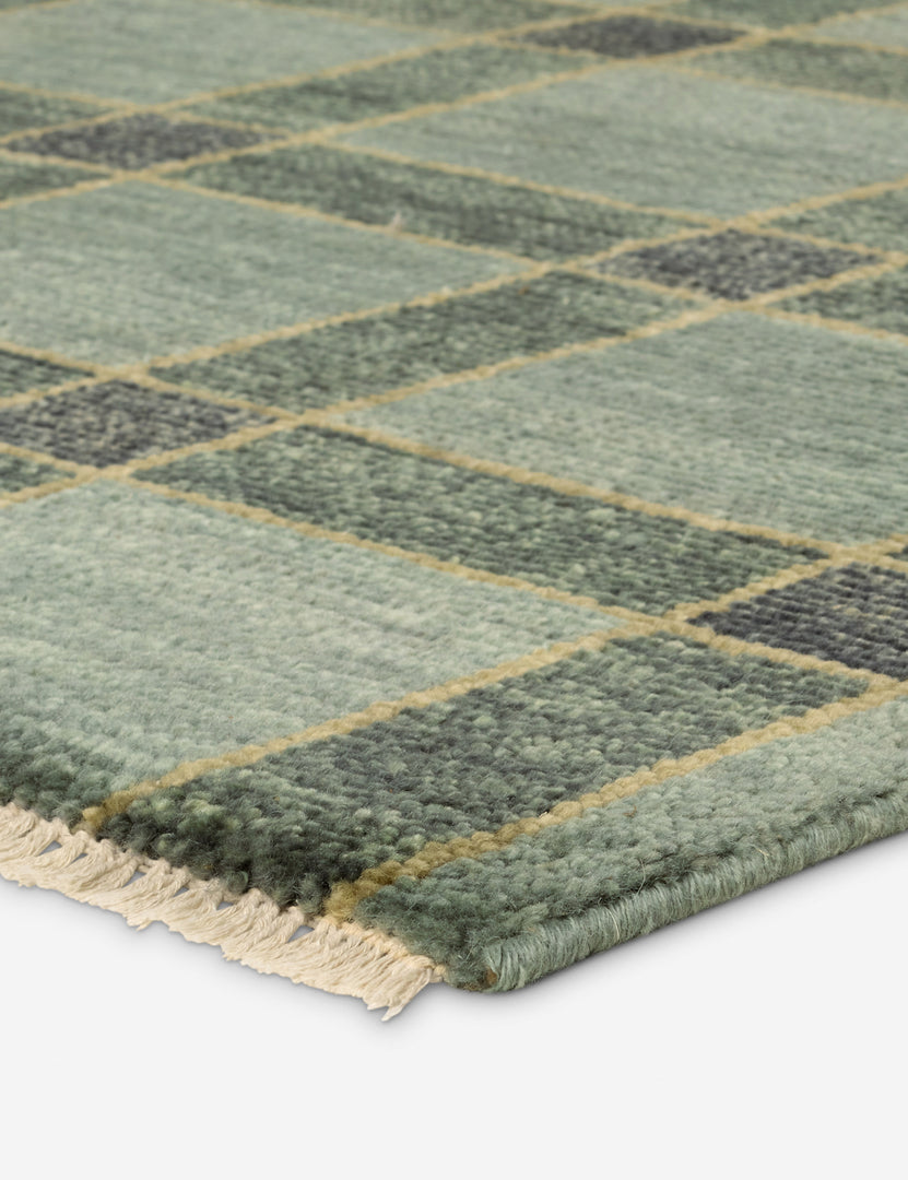 #color::green-and-blue #size::8--x-10- #size::10--x-14- #size::3--x-10--runner #size::6--x-9- #size::9--x-12-