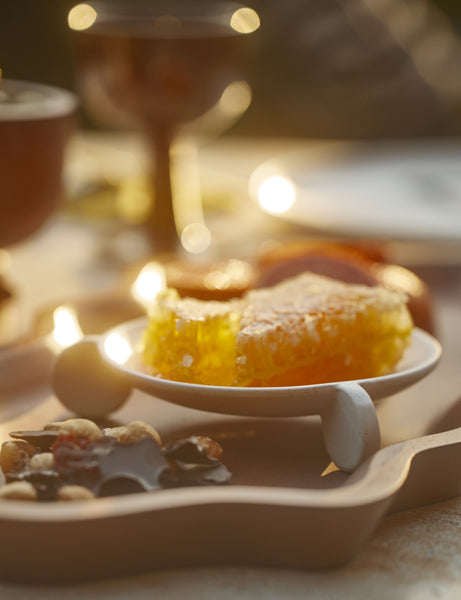 #color::cream #style::appetizer-plates--set-of-4