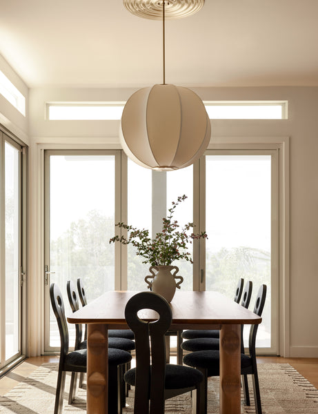 #color::white-and-brass #size::large