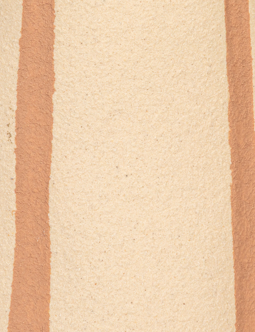 #color::natural-stripe