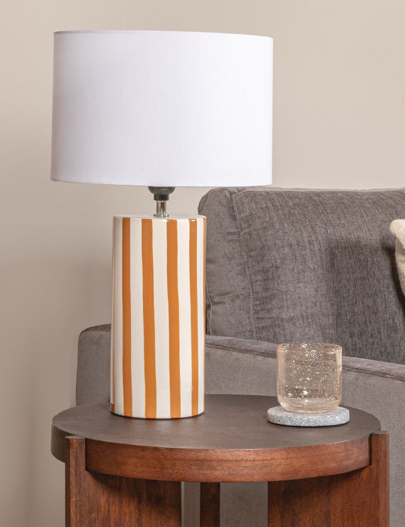 #color::orange-stripe