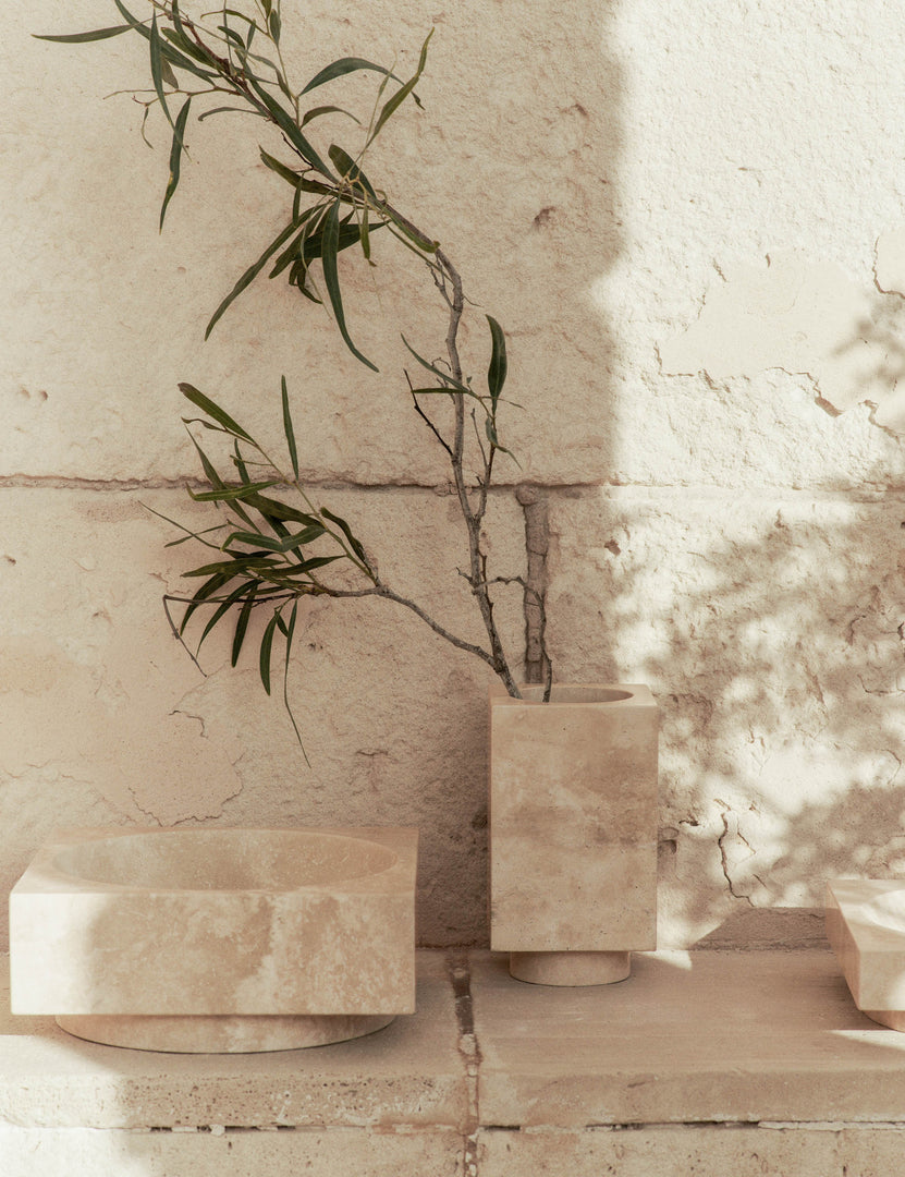 #color::travertine