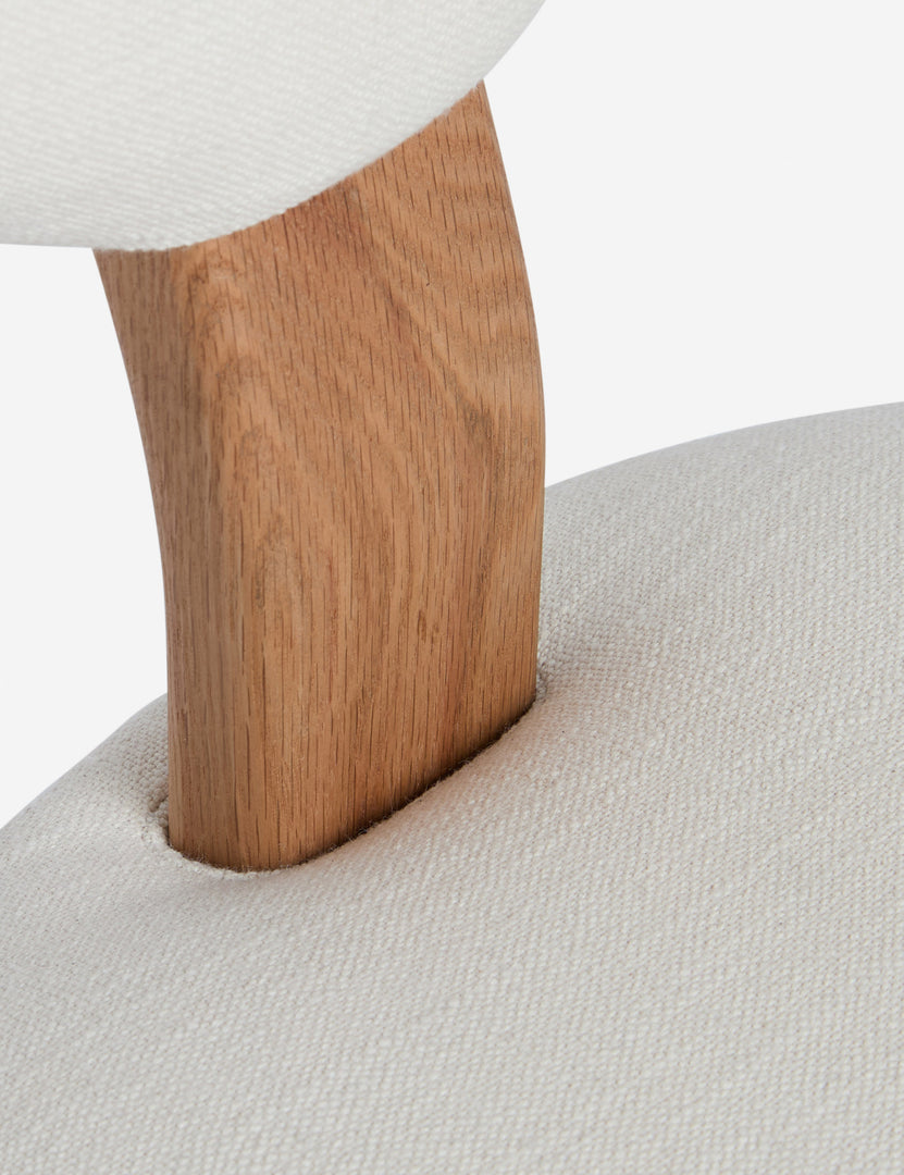 #color::ivory-linen