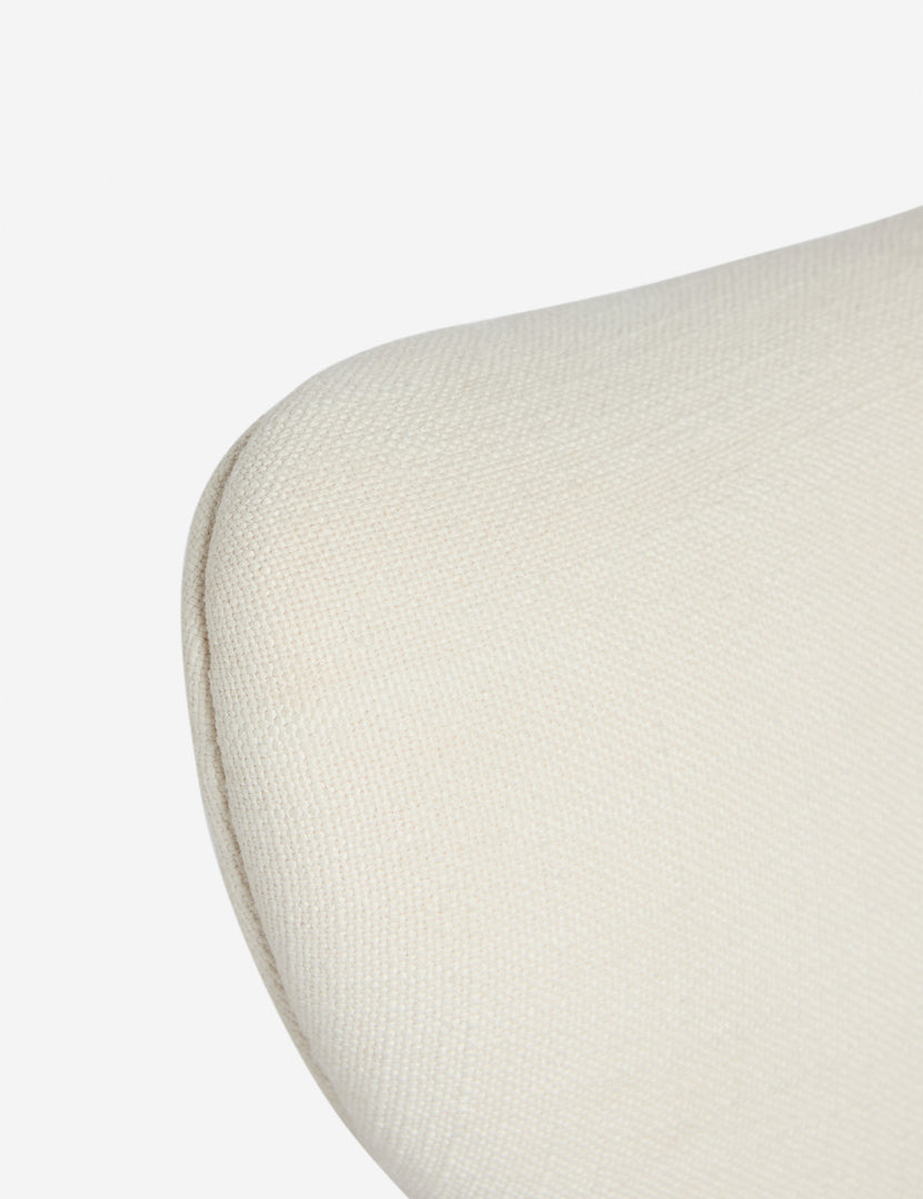 #color::ivory-linen