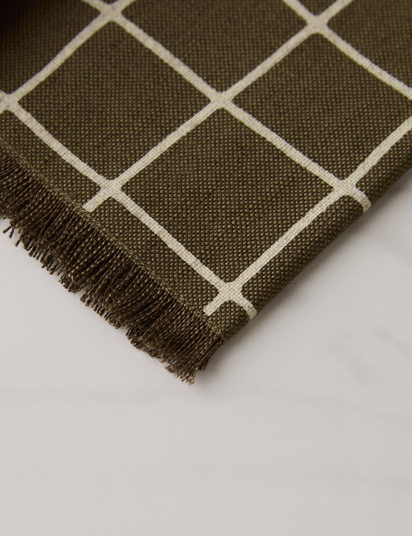 #color::dark-olive #style::napkin--set-of-4