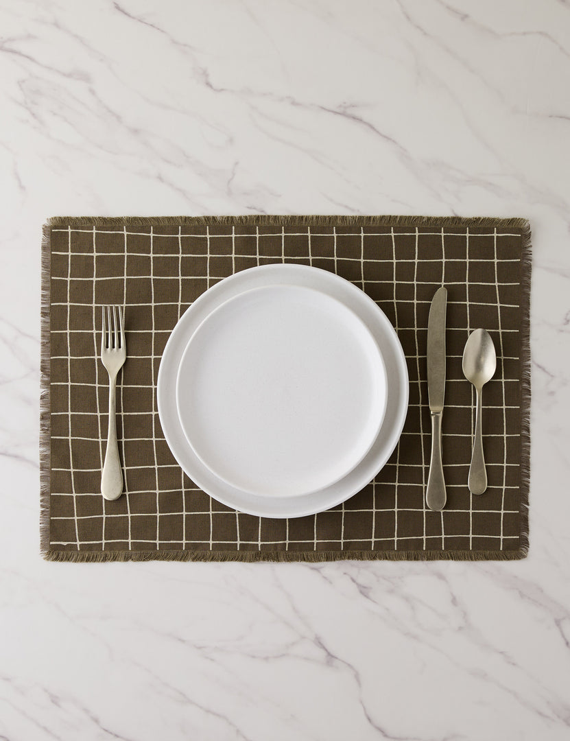 #color::dark-olive #style::placemat--set-of-4