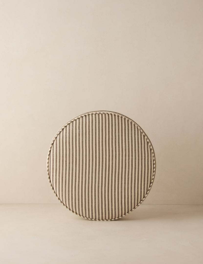 #color::dark-olive #style::disc