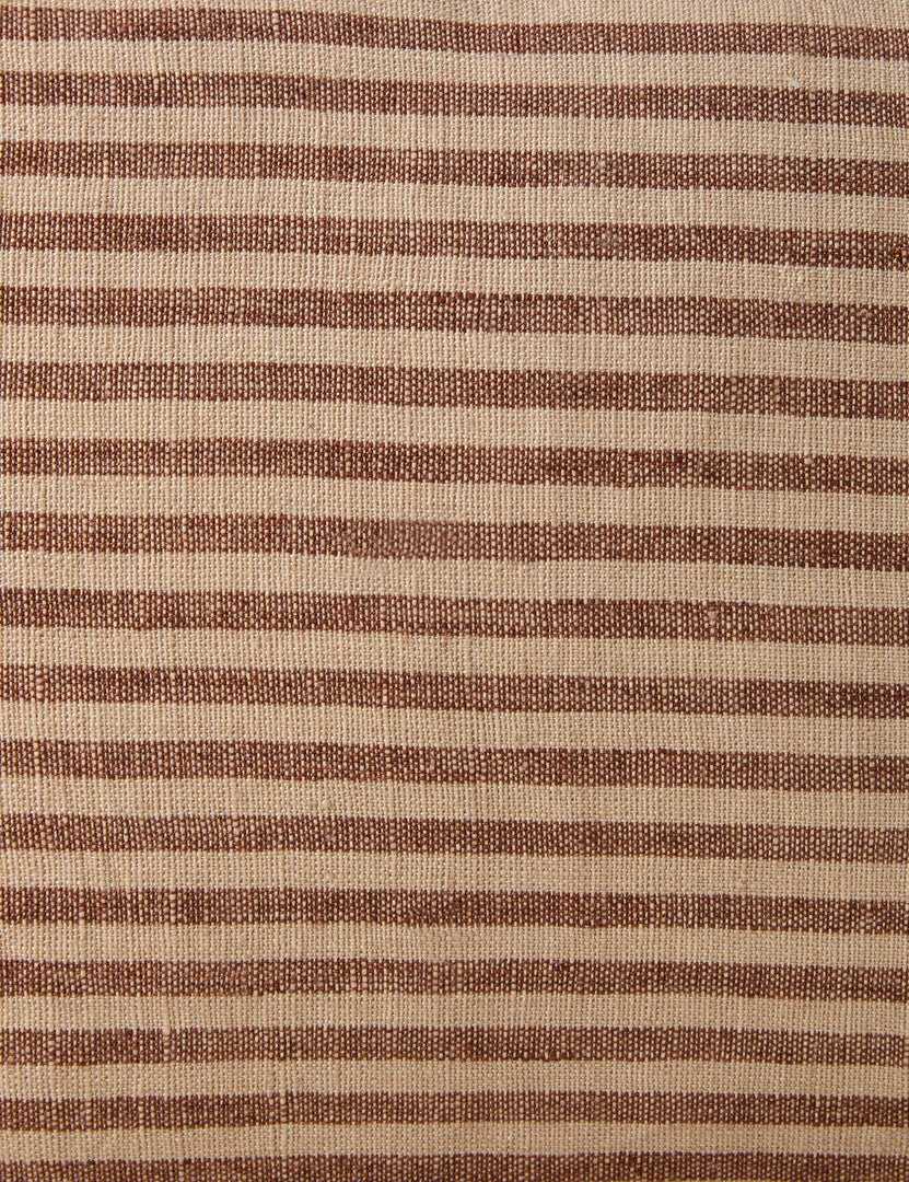 #color:russet #style::square #style::lumbar
