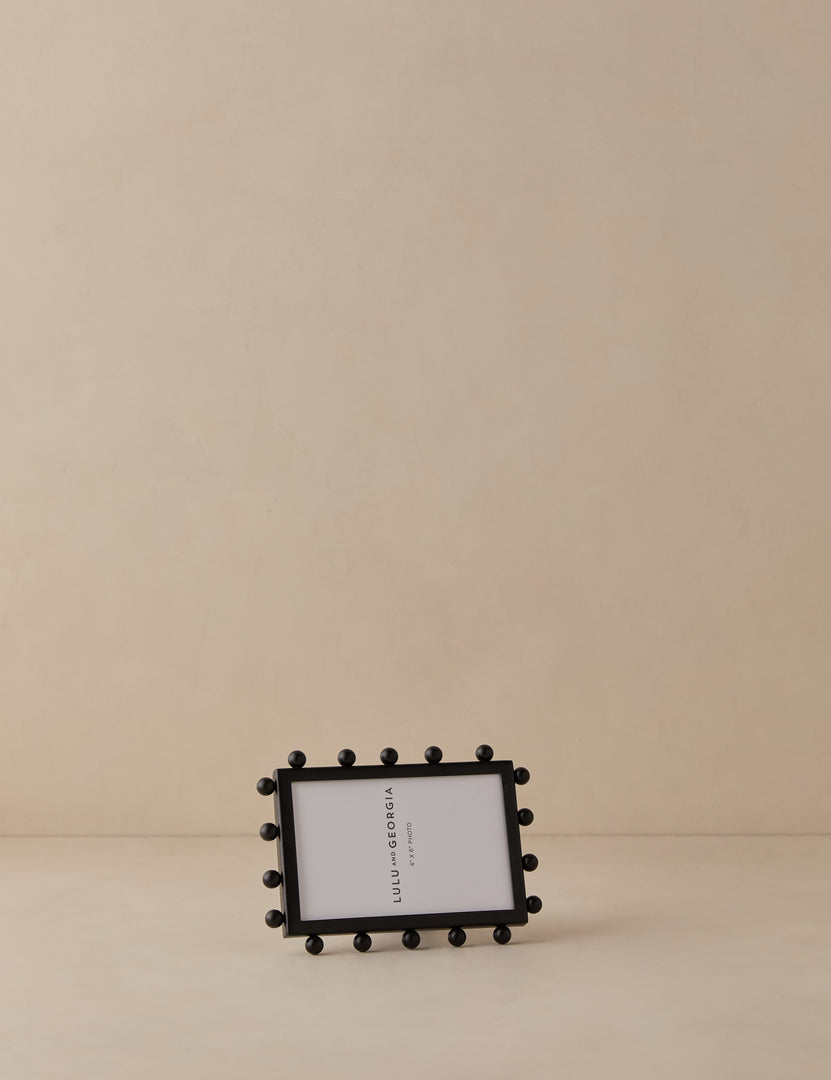 #color::black #size::4--x-6-
