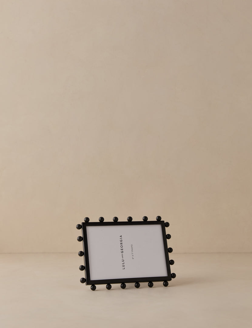 #color::black #size::5--x-7-