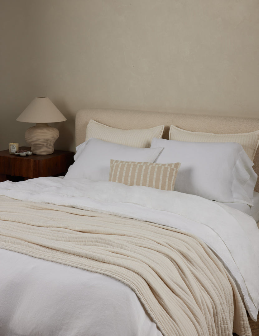 #color::white #size::full-queen #size::king-cal-king #type::duvet-cover #type::duvet-set