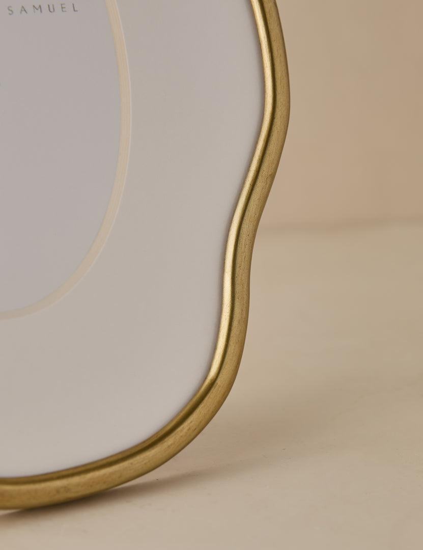 #color::gold #size::4--x-6-
