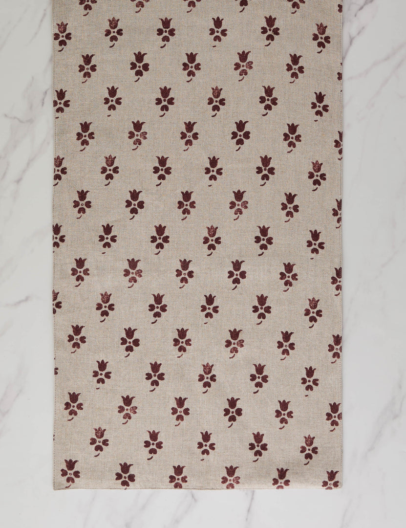 #color::cranberry #style::90- #style::120-