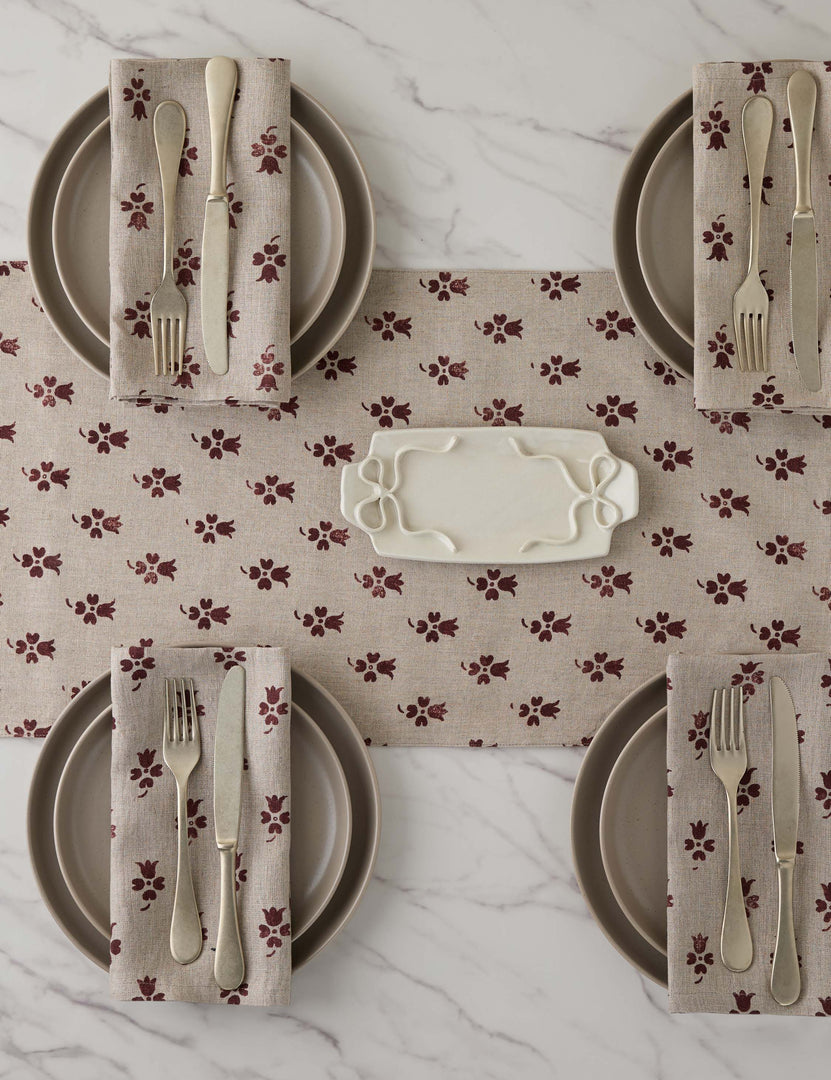 #color::cranberry #style::90- #style::120-